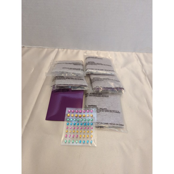 Avon Sparkling Nail Jewelry Art Rainbow Color 3 shaped 64 different Gems 6 pack - Picture 4 of 4